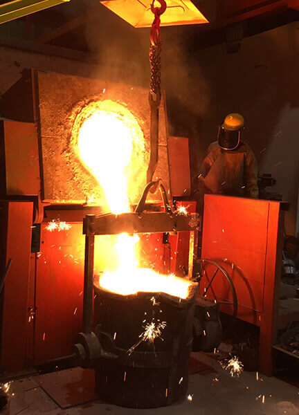 Waiting molten iron until solid state